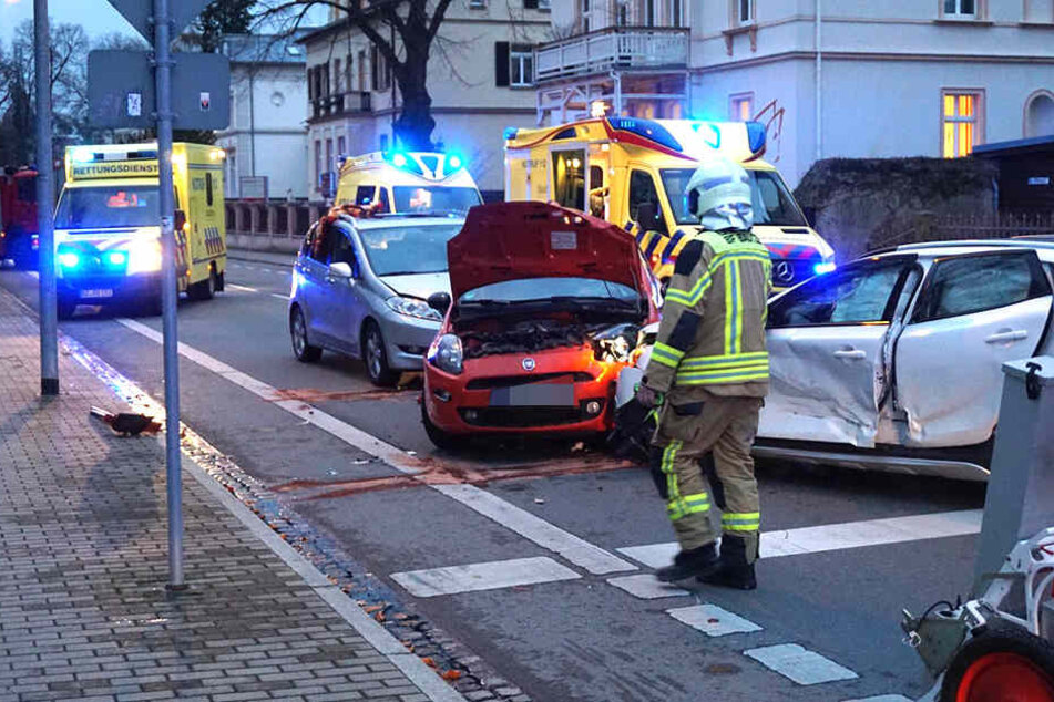 In der Bautzener Innenstadt gab es einen Unfall mit insgesamt vier beteiligten Fahrzeugen.