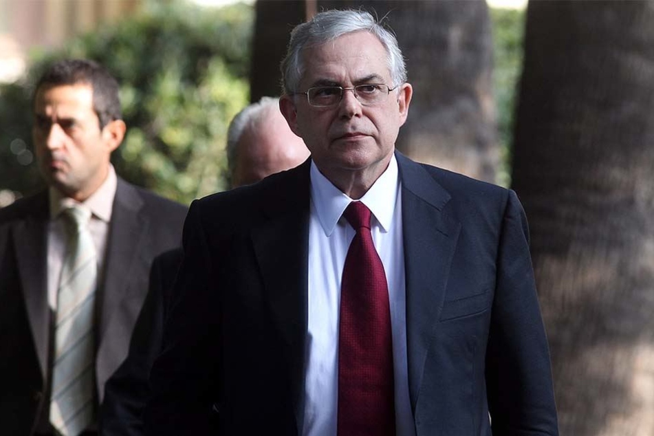 Der früherer griechische Ministerpräsident Lucas Papademos (69) wurde bei einer Explosion verletzt.