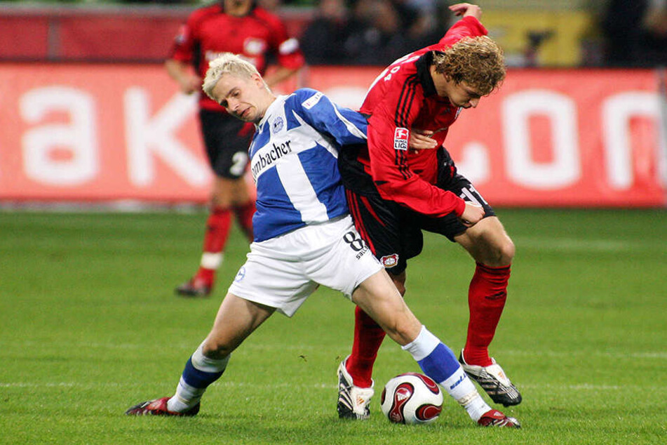 Hier hielt Tobias Rau noch die Knochen für die Arminia hin. Der damalige Gegner war Stefan Kießling.