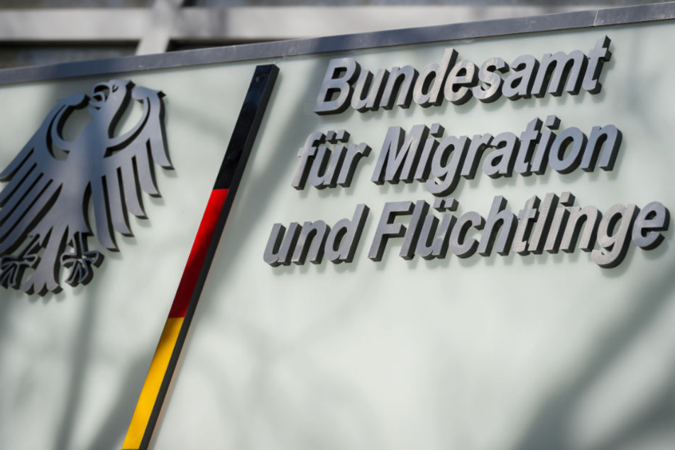 Der Skandal beim Bundesamt für Migration und Flüchtlinge weitet sich aus.