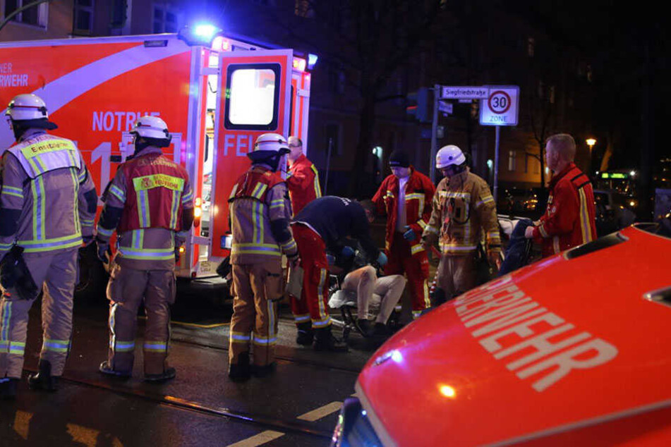 20 Einsatzkräfte der Berliner Feuerwehr waren vor Ort, um zu helfen.