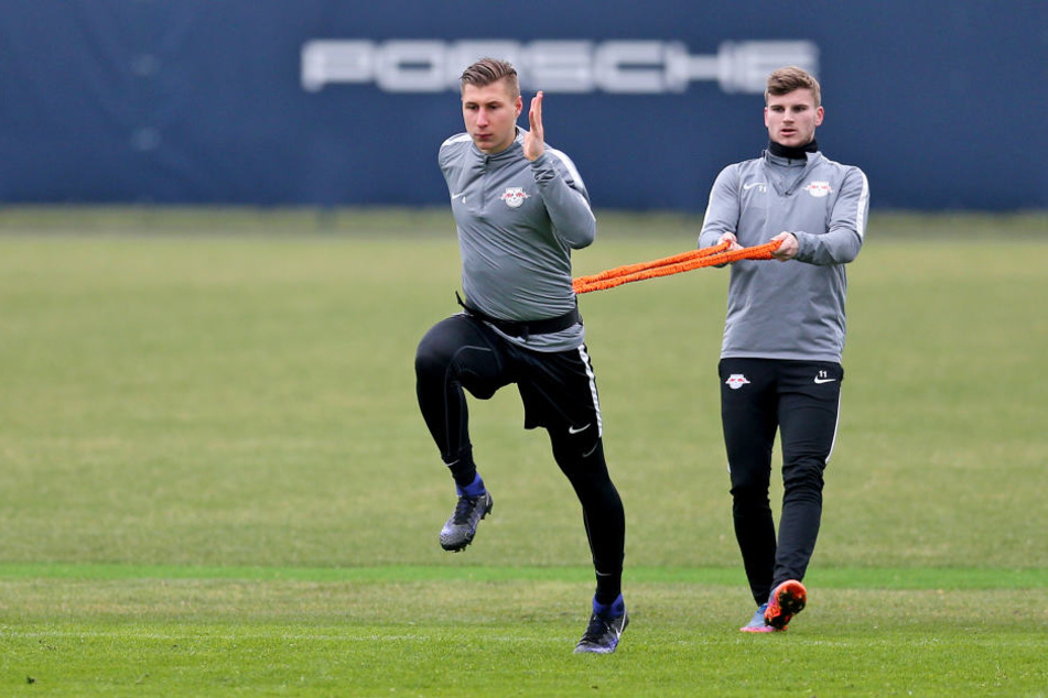Kapitän Willi Orban (l.) und Stürmer Timo Werner werden sich ab 2. Januar im Trainingszentrum am Cottaweg auf die Rückrunde vorbereiten.