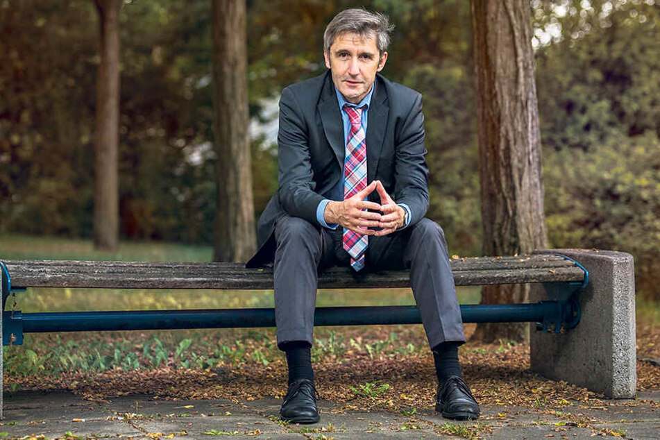Frank Richter (56) verlässt die
Landeszentrale für politische Bildung. Sein Nachfolger lässt auf sich warten.
Ursprünglich war ein zügiges Verfahren geplant.