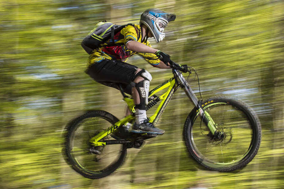 Endlich biken! Das wünscht sich Matthias Morka auf dem Platz in Löhne.