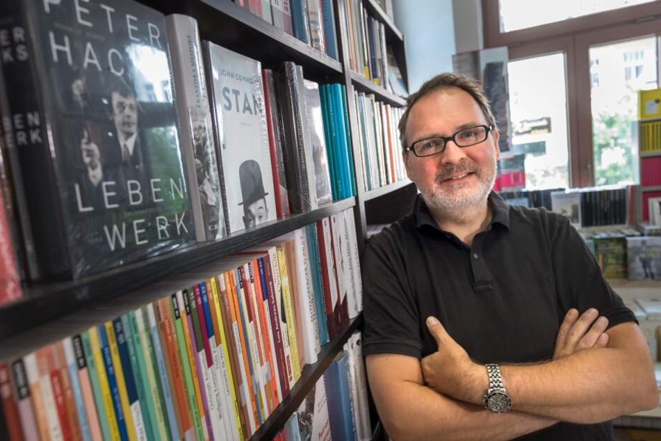 Traditionelle Teilnehmer wie Klaus Kowalke (50) und seine Buchhandlung Lessing und Kompanie sind auch bei "100 Meter Kunst in alle Richtungen" mit dabei.
