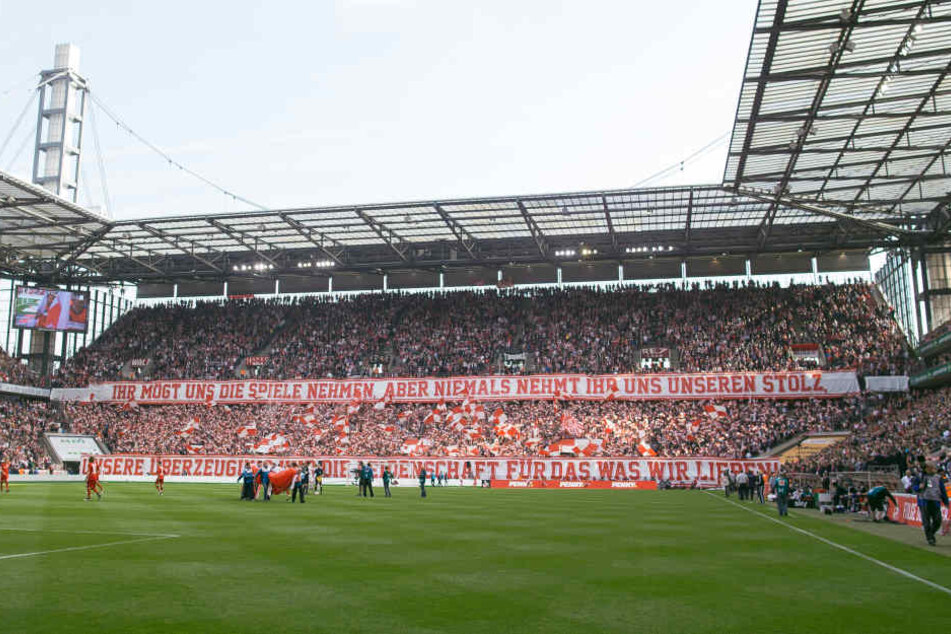 Jetzt bewerben und Stadionkind beim Heimspiel gegen Hannover 96 werden