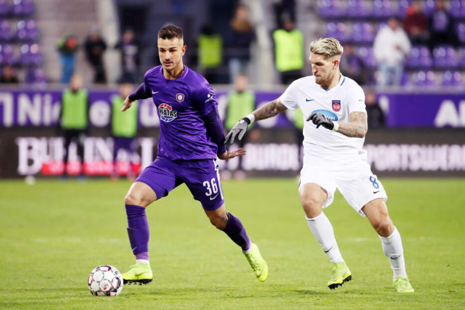 Filip Kusic (l) wird für drei Spiele gesperrt.