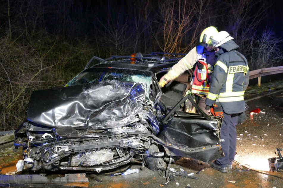 Die B64 blieb bis 22.45 Uhr gesperrt.