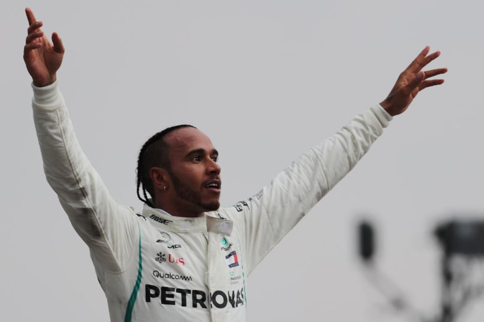 Jubel nach seinem Triumph: Lewis Hamilton.