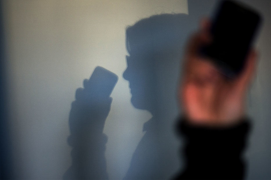 Oft ziehen die Betrüger ihre miese Masche am Telefon ab.