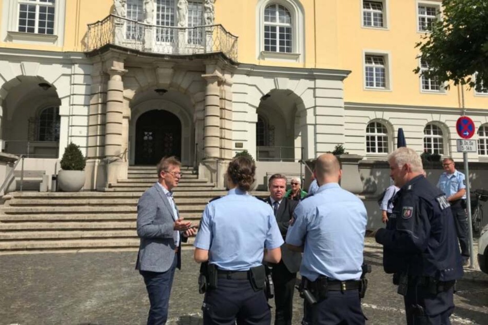 Die Polizei durchsuchte das Rathaus.