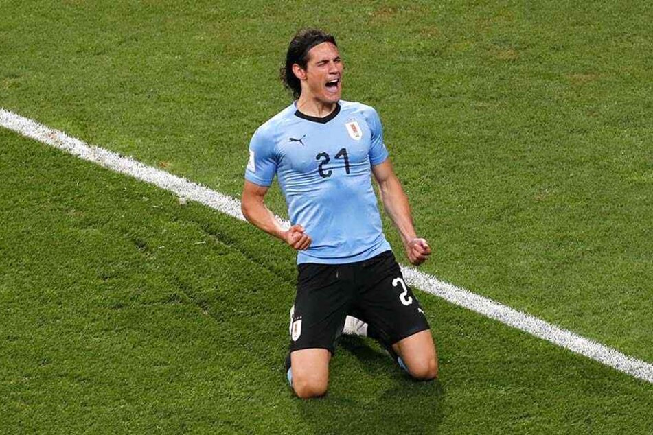 Edison Cavani jubelt über sein Tor zum 1:0.