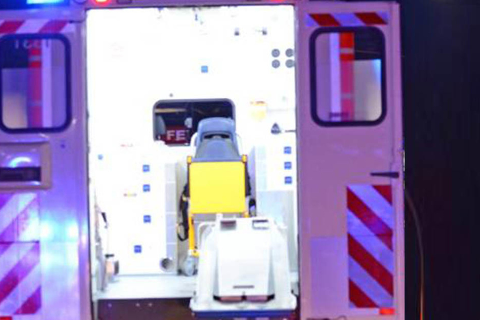 Der verletzte Mitarbeiter musste ins Krankenhaus eingeliefert werden.