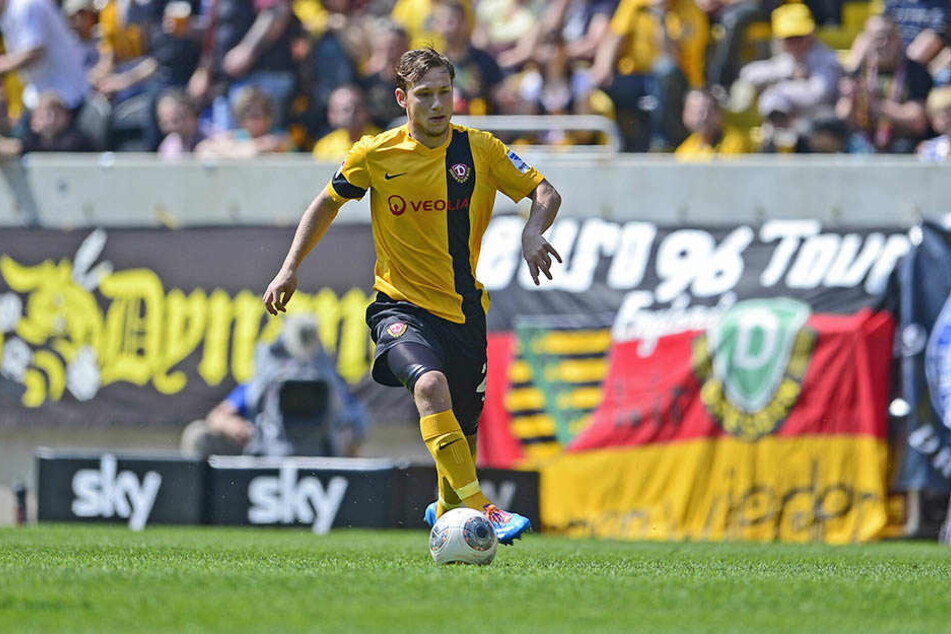 Robert Koch hier für Dynamo am Ball, kickt künftig in der vierten Liga.