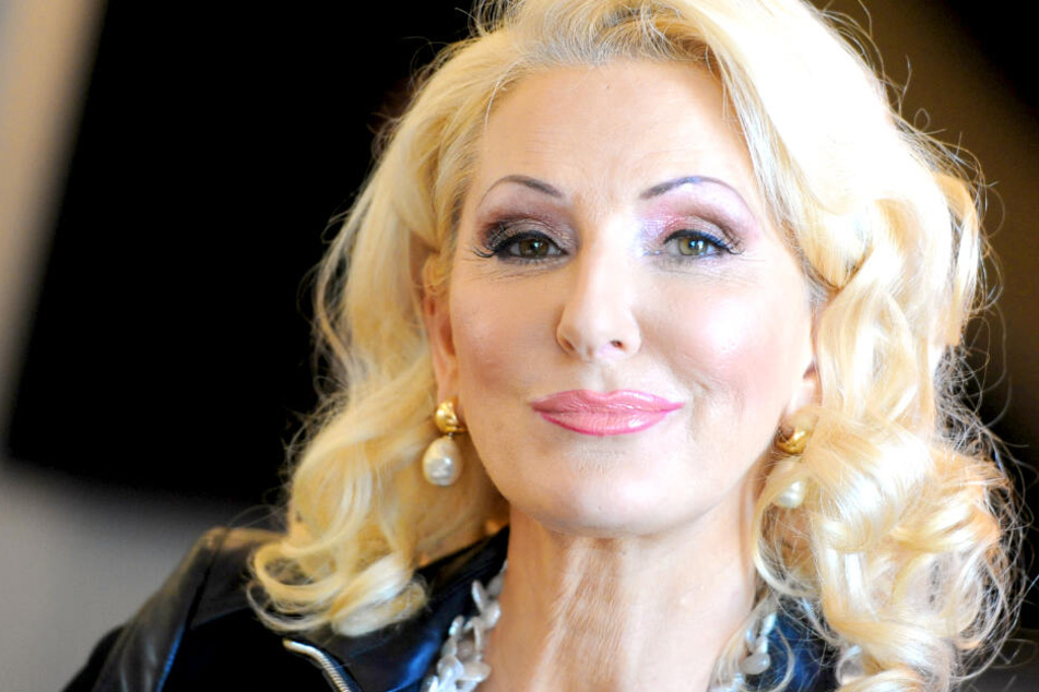 Désirée Nick (62) soll ins "Sommerhaus der Stars" ziehen.