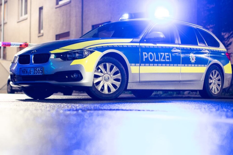 Vor ihrer Wohnung lauerte der Täter der jungen Frau auf. (Symbolbild)