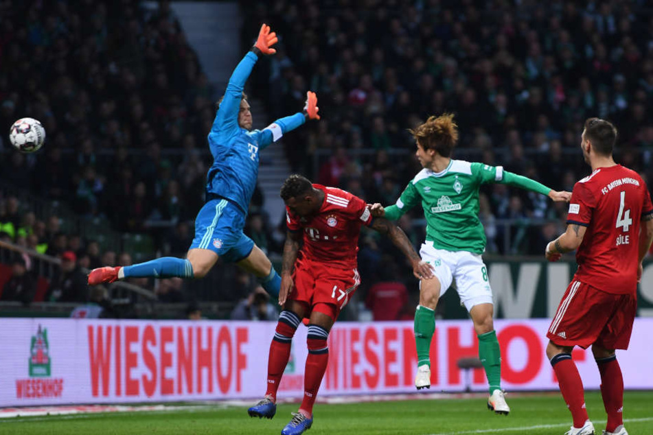 Neuer (l) und Boateng (2.v.l.) sahen beim 1:1-Ausgleichstreffer nicht gut aus.