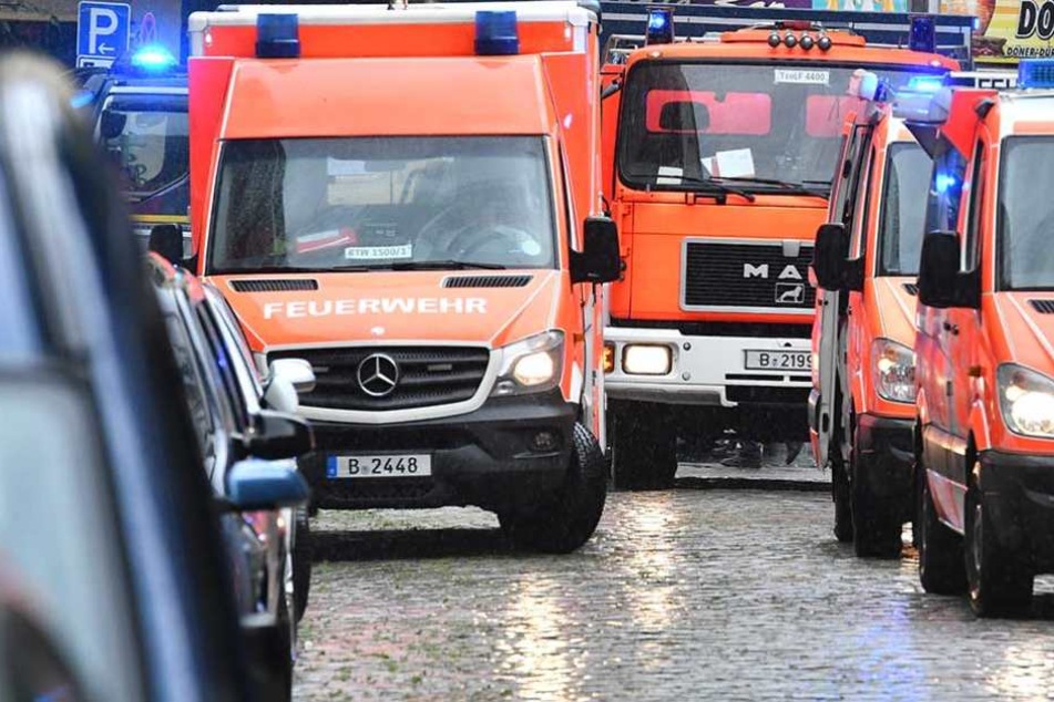 Die Feuerwehr war mit mehreren Einsatzfahrzeugen vor Ort (Symbolfoto).