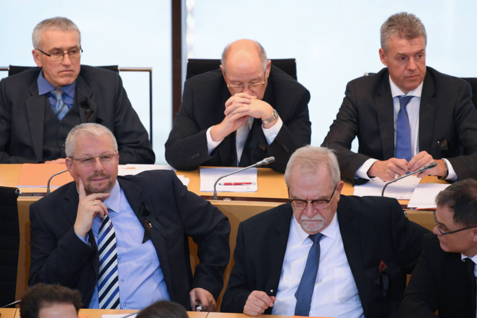 Erich Vohl (hinten, Mitte) fiel bei der geheimen Abstimmung im ersten Wahlgang durch.