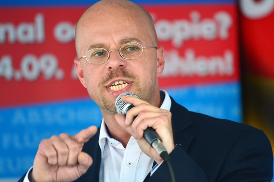 Andreas Kalbitz (45) soll 2007 das Pfingstlager eines rechtsextremen Vereins besucht haben. (Archivbild)