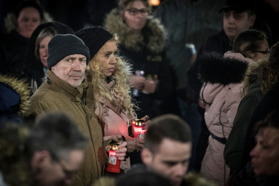 Rund 500 Menschen gedachten der getöteten 21-Jährigen.