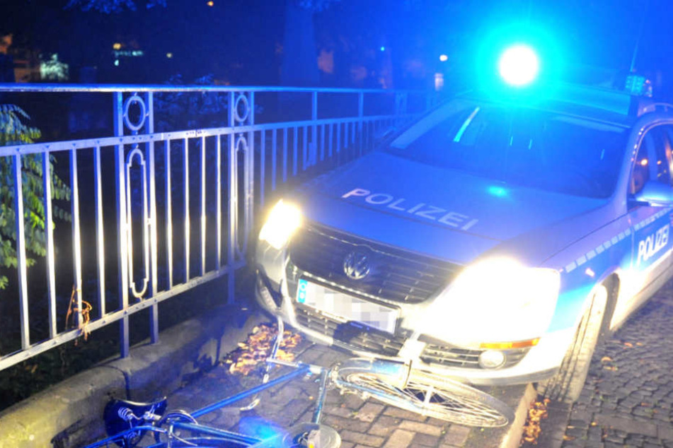 Der Autofahrer raste über mehrere rote Ampeln (Symbolfoto).