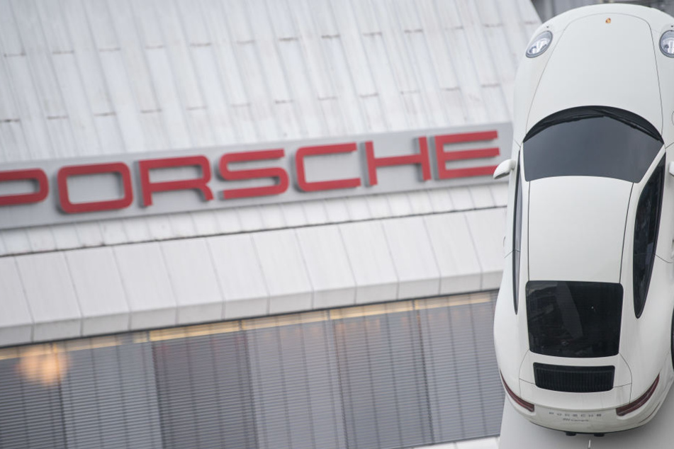 Im Vorjahr hatte es in Anlehnung an den 911er eine Sonderzahlung in Höhe von insgesamt 9111 Euro gegeben.