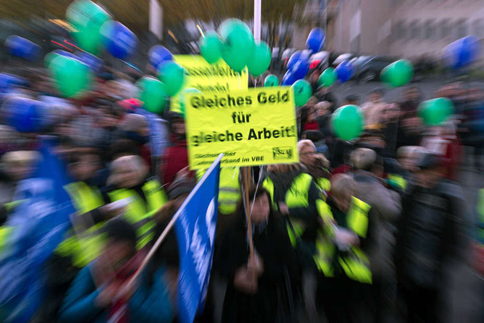 Sachsens Lehrer haben einmal mehr gegen die Bildungspolitik im Freistaat
demonstriert