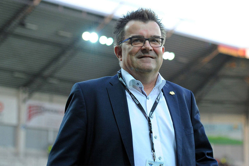 Martin Hornberger setzt auf René Müller und will mit dem Trainer die Kurve kriegen.