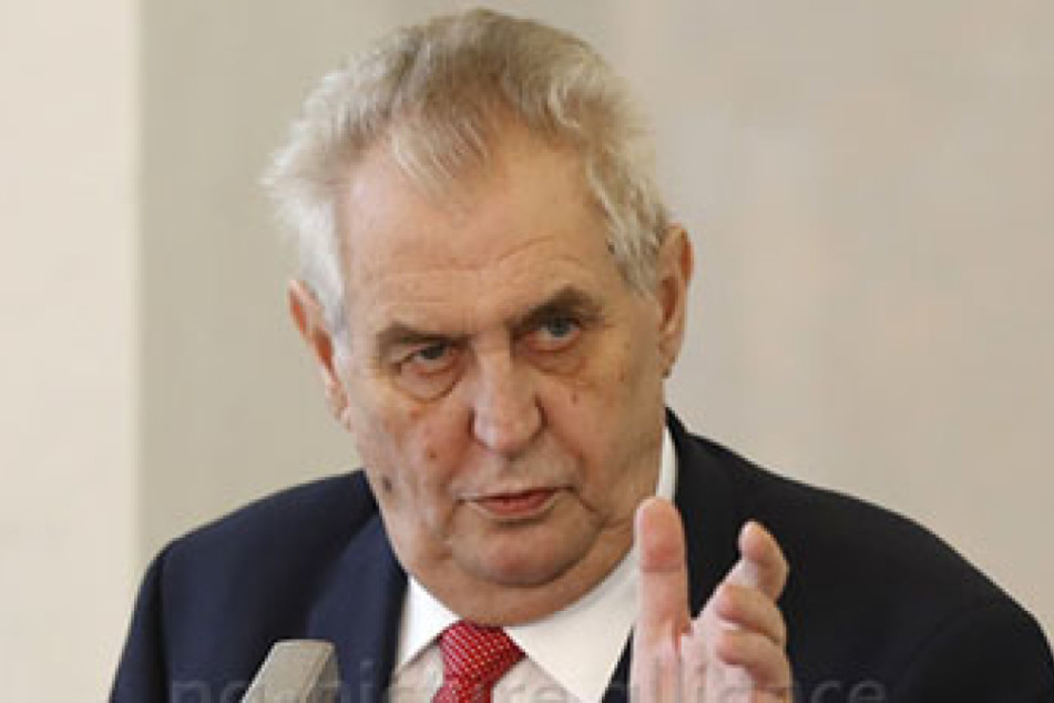 Der tschechische Präsident Milos Zeman ist Opfer eines Hackerangriffs geworden.