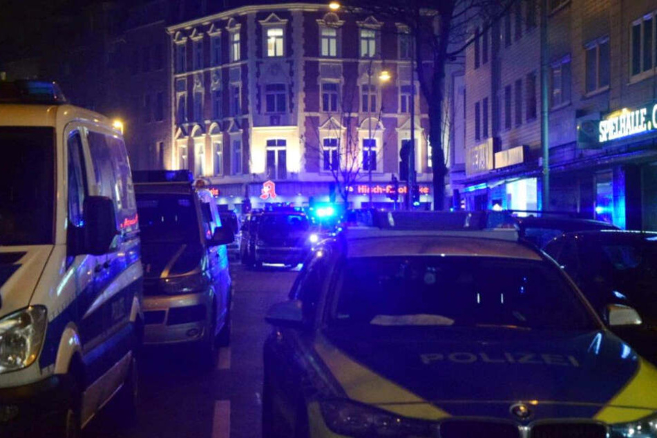 Rund 140 Polizisten waren bei der Razzia im Einsatz.