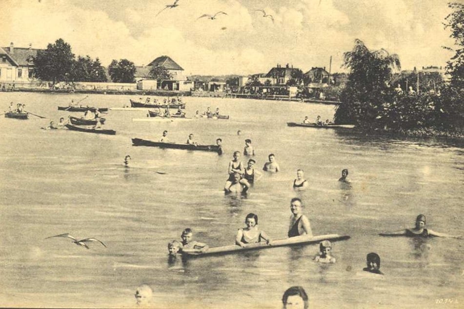 So wurde 1926 im "Familienbad Mockritz" geplantscht.