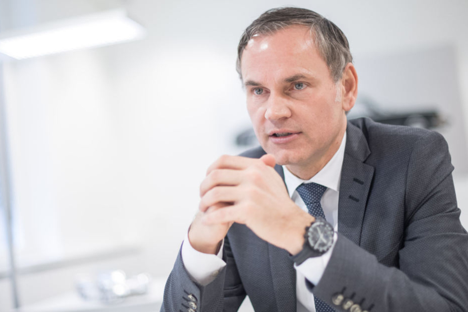 Will prüfen, wo und wann Elektroantriebe Sinn machen: Porsche-Vorstandschef Oliver Blume.