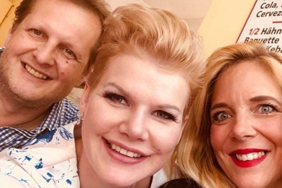Melanie Müller kann es nicht fassen.