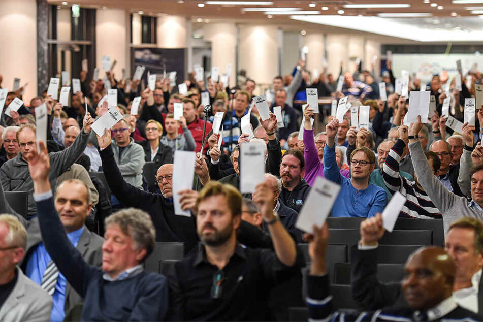 Diverse Wahlen stehen dann im neuen Jahr für die Mitglieder an.