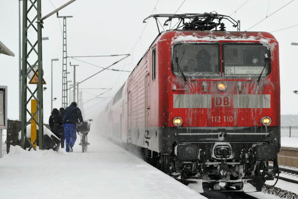 In einem Regionalexpress belästigte ein Jugendlicher Reisende.