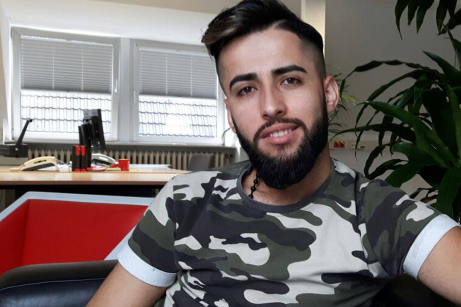 Dilo Shishaking (23) zu Gast in der TAG24-Redaktion.