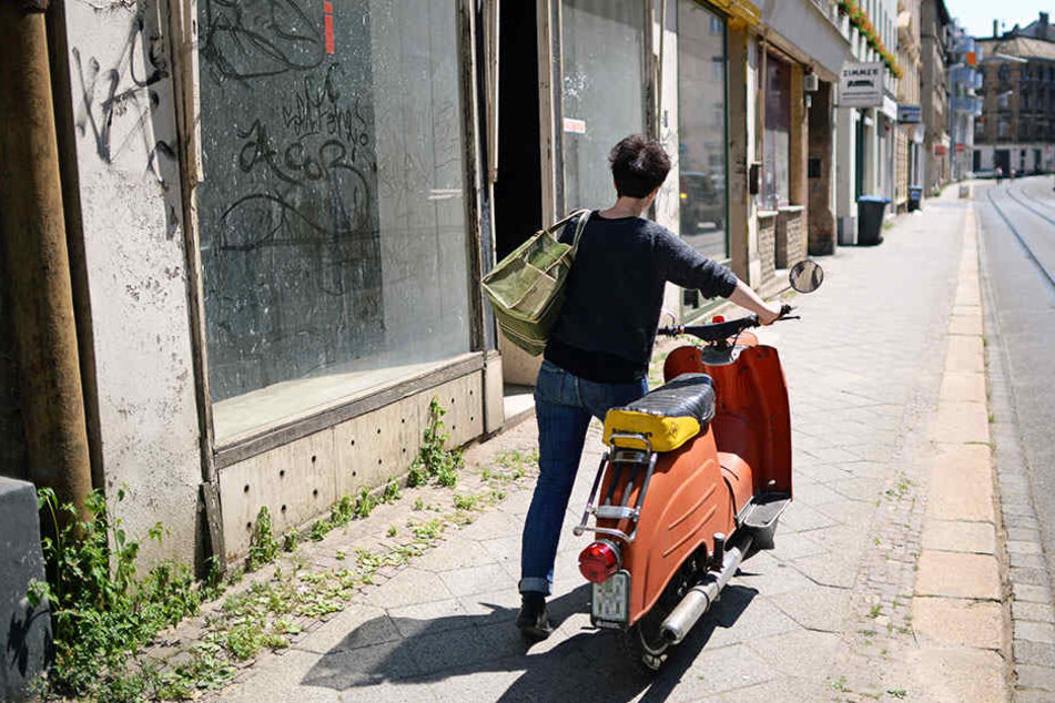 Anwohner der Georg-Schwarz-Straße können sich freuen: Auch für Fußgänger wird der Abschnitt sicherer und freundlicher gestaltet.