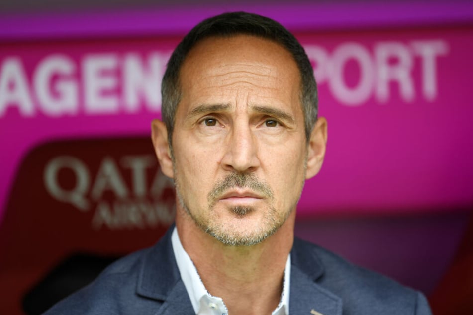 Eintracht-Trainer Adi Hütter hatte bei der 1:5-Niederlage seines Teams nichts zu lachen.