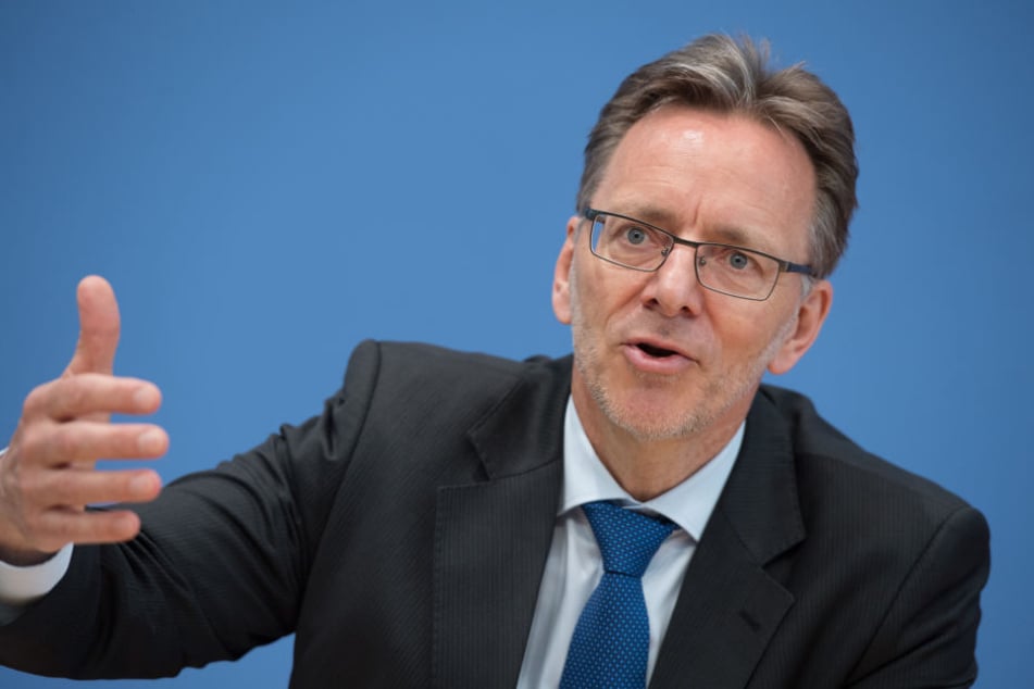 Der Fahndungserfolg sei laut BKA-Chef Münch ausgeblieben, hätte man die Fotos nicht publik gemacht.