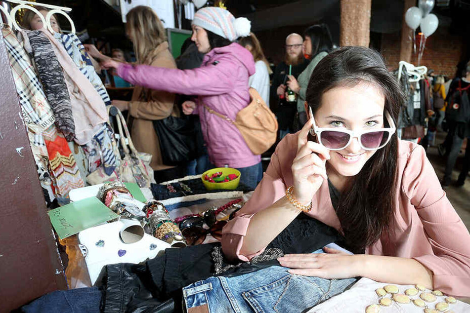 Darauf fahren Frauen ab: Auch TAG24-Reporterin Isabel Möller (20) verkaufte 2017 beim Fashion Basar ihre Klamotten.