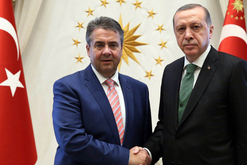 Sigmar Gabriel hat eine klare Haltung, warnt aber auch.