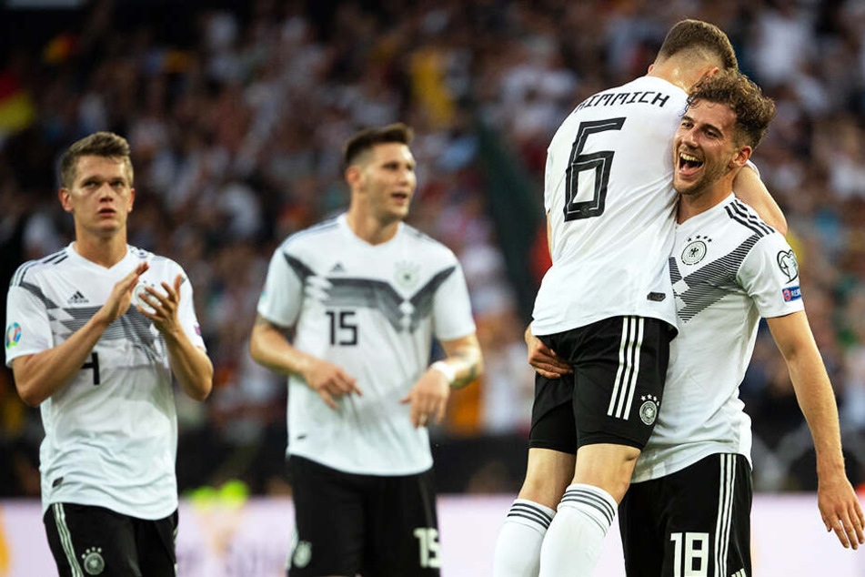 Die deutsche Mannschaft kam aus dem Jubeln gar nicht mehr heraus: Insgesamt acht Treffer durfte das DFB-Team feiern.