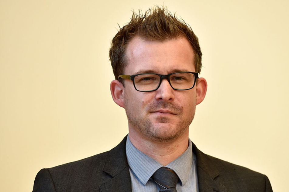 Baubürgermeister Schmidt-Lamontain legt sich mit Bauinvestoren und dem Innenministerium
an.