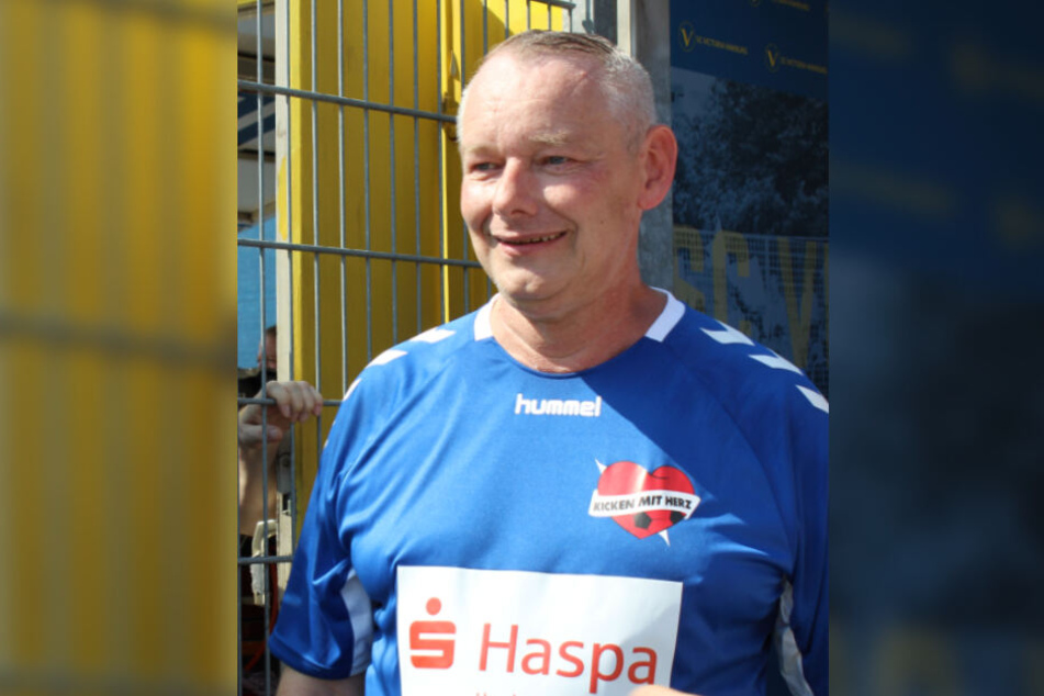 Harry Schulz engagiert sich seit Jahren für die Aktion "Kicken mit Herz".