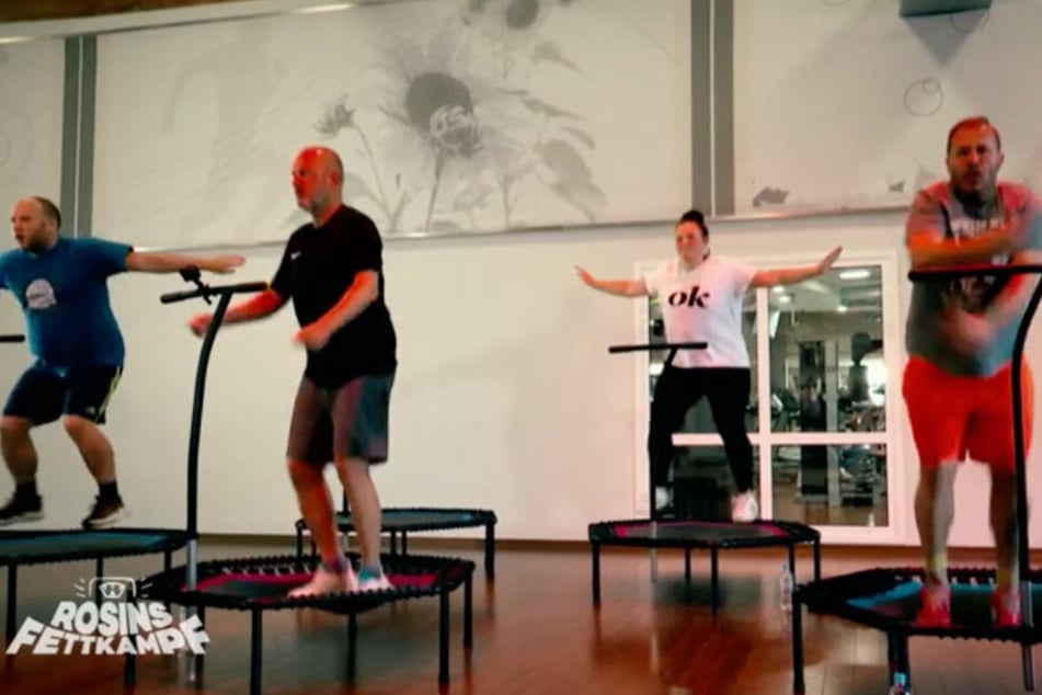 Trampolin-Fitness: Gut gegen Hüftgold - wenn man nicht verletzt wäre.