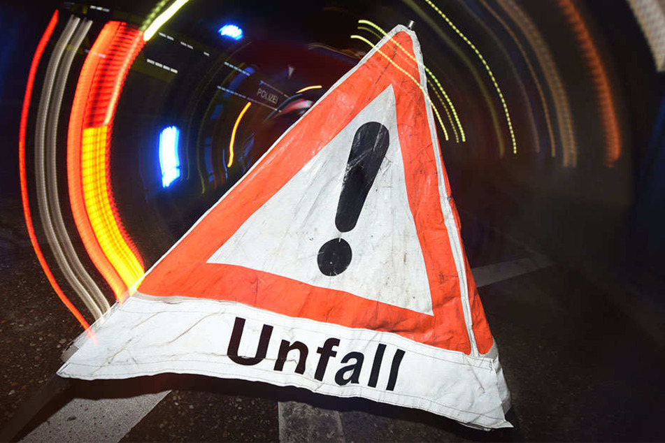 Bei einem Unfall wurden am Dienstagnachmittag insgesamt sechs Autos beschädigt.