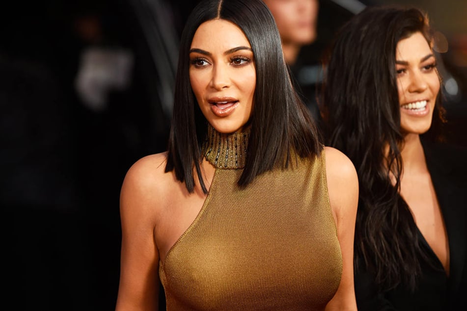 Kim Kardashian präsentierte sich an Halloween in Top-Form.