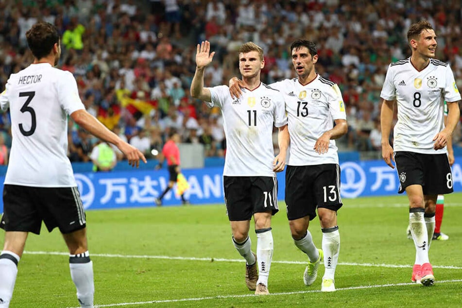 Jonas Hector, Timo Werner, Lars Stindl und Leon Goretzka (v.l.n.r.) bejubeln den dritten deutschen Treffer.