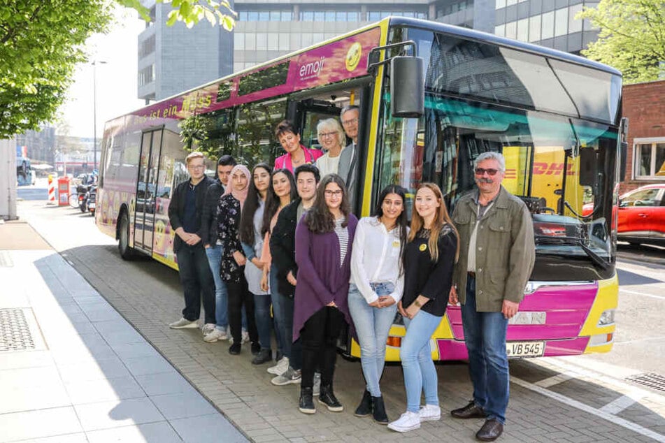 Die strahlenden Sieger der Kopernikus-Hauptschule beim Fototermin am Dienstag.